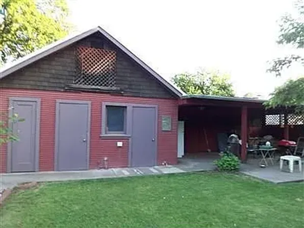 3128 Clay St, Sacramento, CA 95815