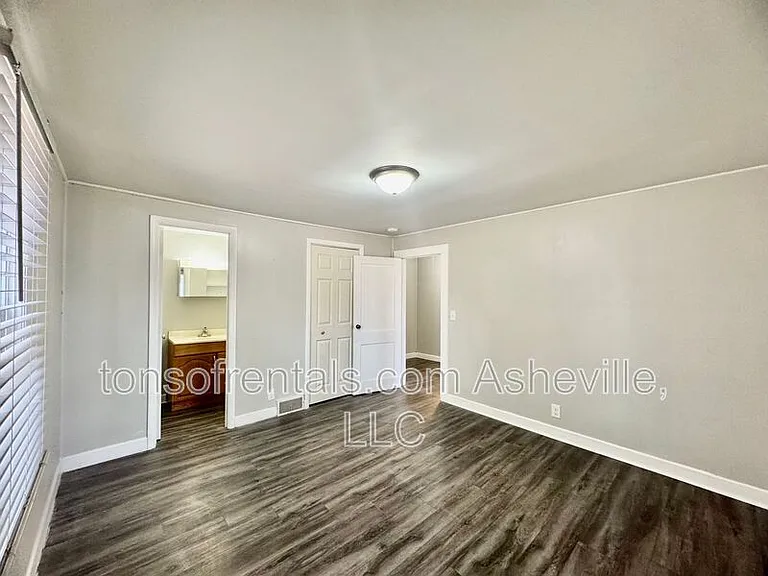 6 Atkins St — Photo 11