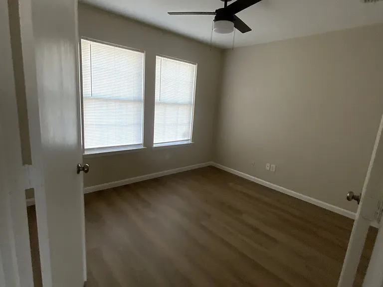 1722 Willow Way — Photo 5