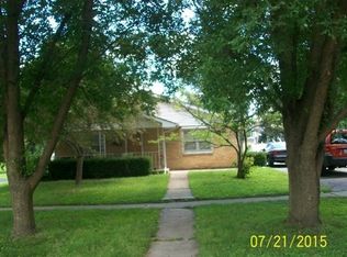 426 S 4th St, Watseka, IL 60970