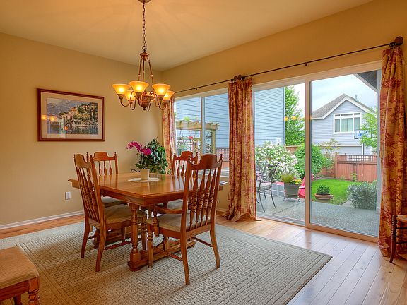 5th image of 21109 NE 42nd St