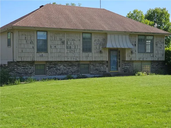 4307 211th St, Belton, MO 64012