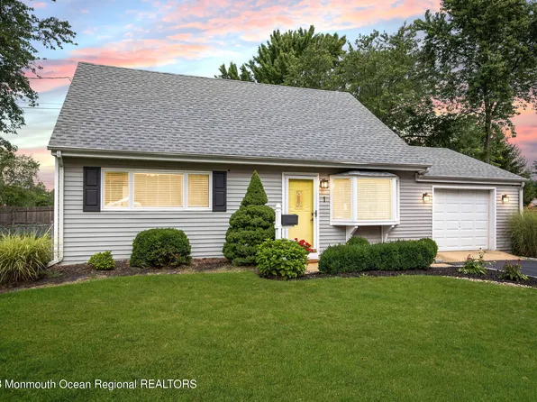 1 Hilltop Place, Hazlet, NJ 07730