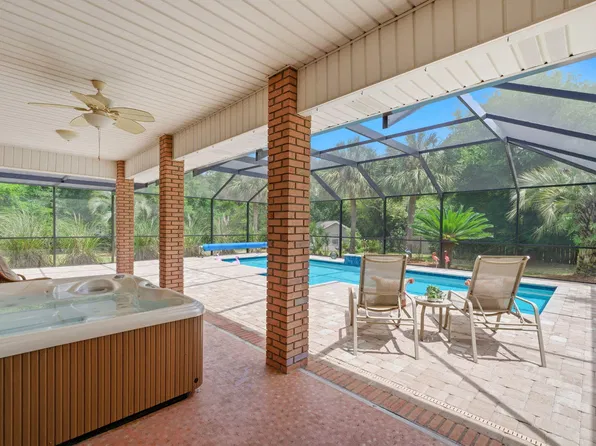 2584 Holley Way, Navarre, FL 32566