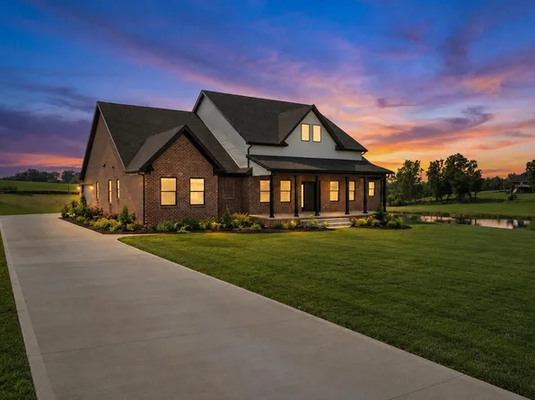 200 Maple Lawn Cir, Nicholasville, KY 40356
