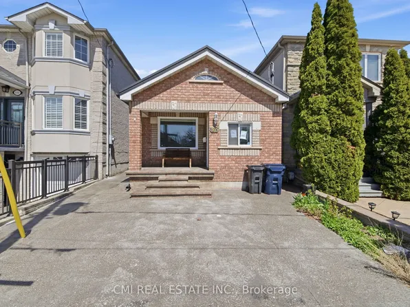 120 Northland Ave, Toronto, ON M6N 2E2