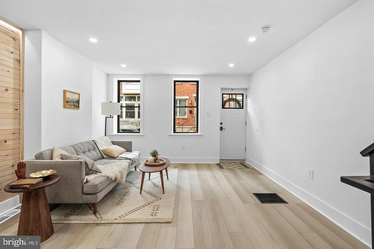 2 bed, 2.0 bath, 1000 sqft, $2,450 — Photo 3