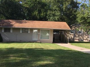 10649 Glen Garry Rd, Saint Louis, MO 63137