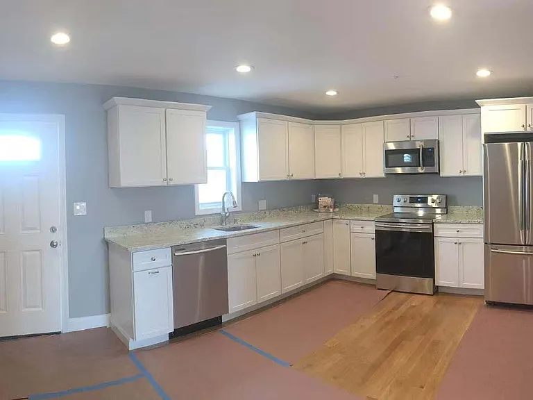 114 Harvard St #114 — Photo 4