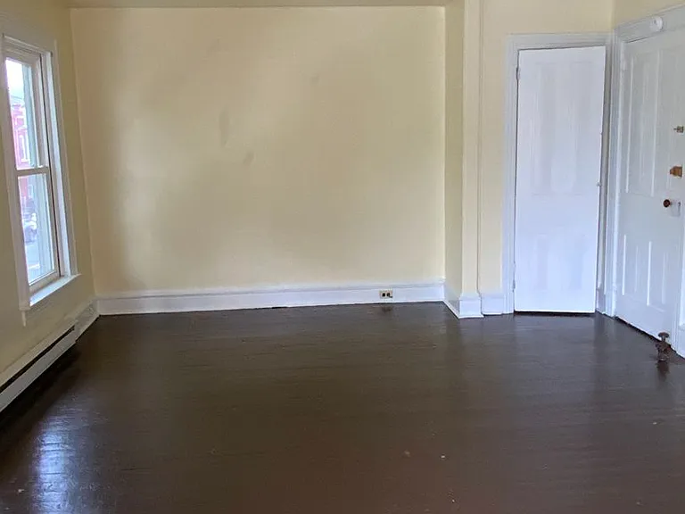 1015 Chestnut St — Photo 4