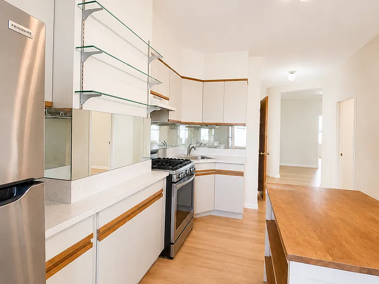 45-03 Newtown Rd #2A — Photo 3