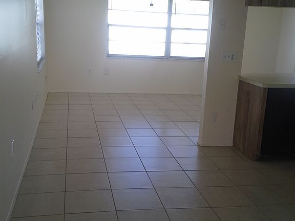 Breakfast area and family room