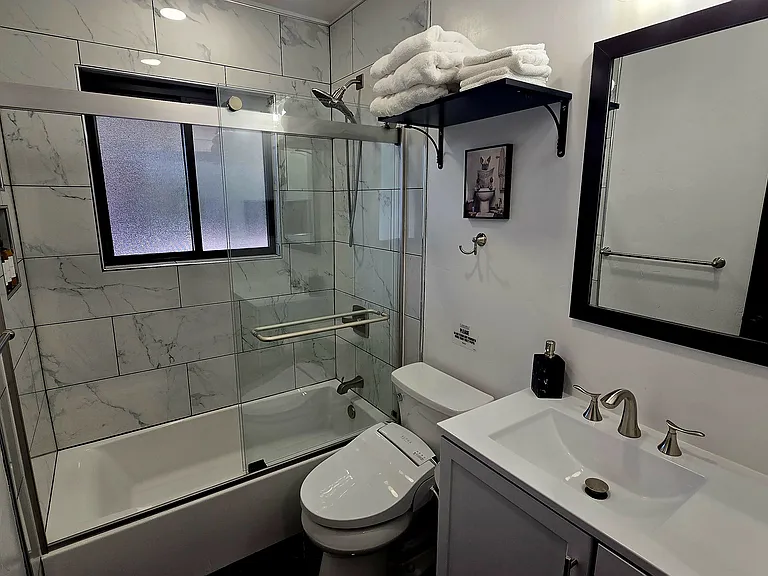 1412 Quincy St NE — Photo 22