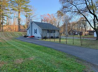 12 White Oak Dr, Cuddebackville, NY