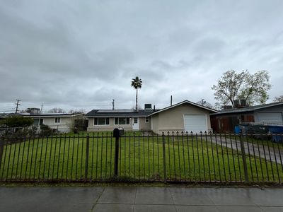 1223 E Drummond Ave, Fresno, CA, 93706