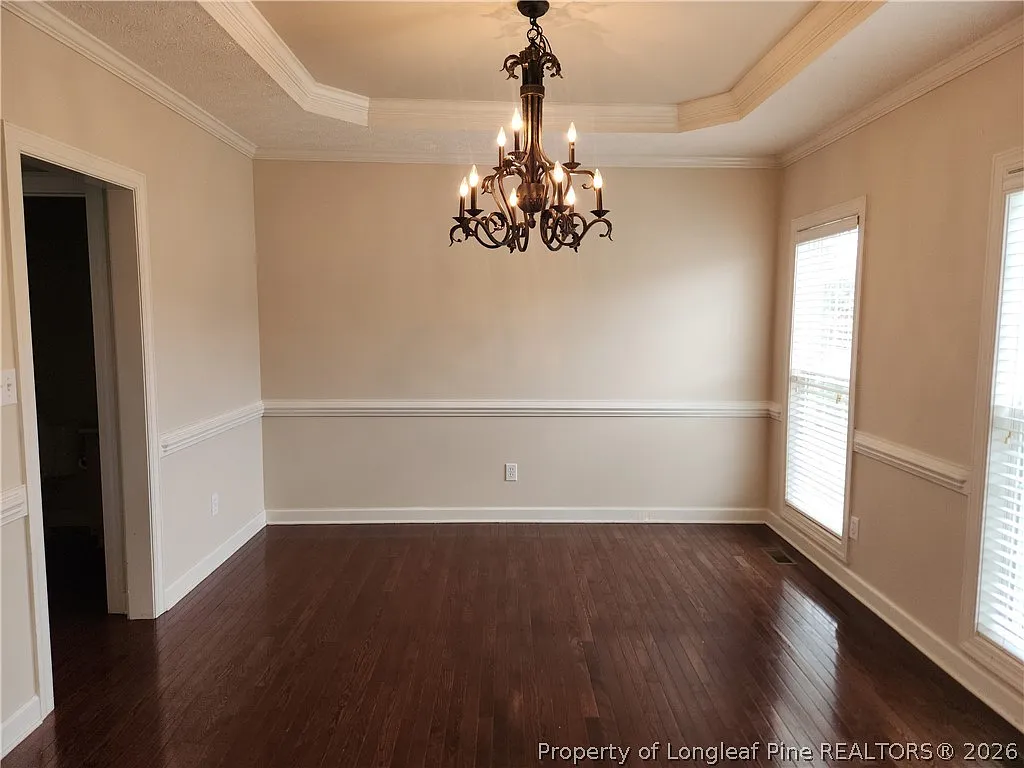 4 bed, 2.5 bath, 2603 sqft, $2,400 — Photo 2