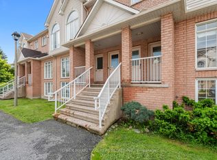 1701 Blohm Dr #10, Ottawa, ON K1G6N6