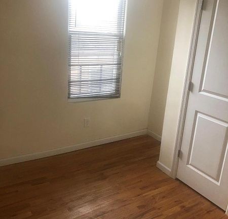 5th image of 128-130 N 13th St APT 2R