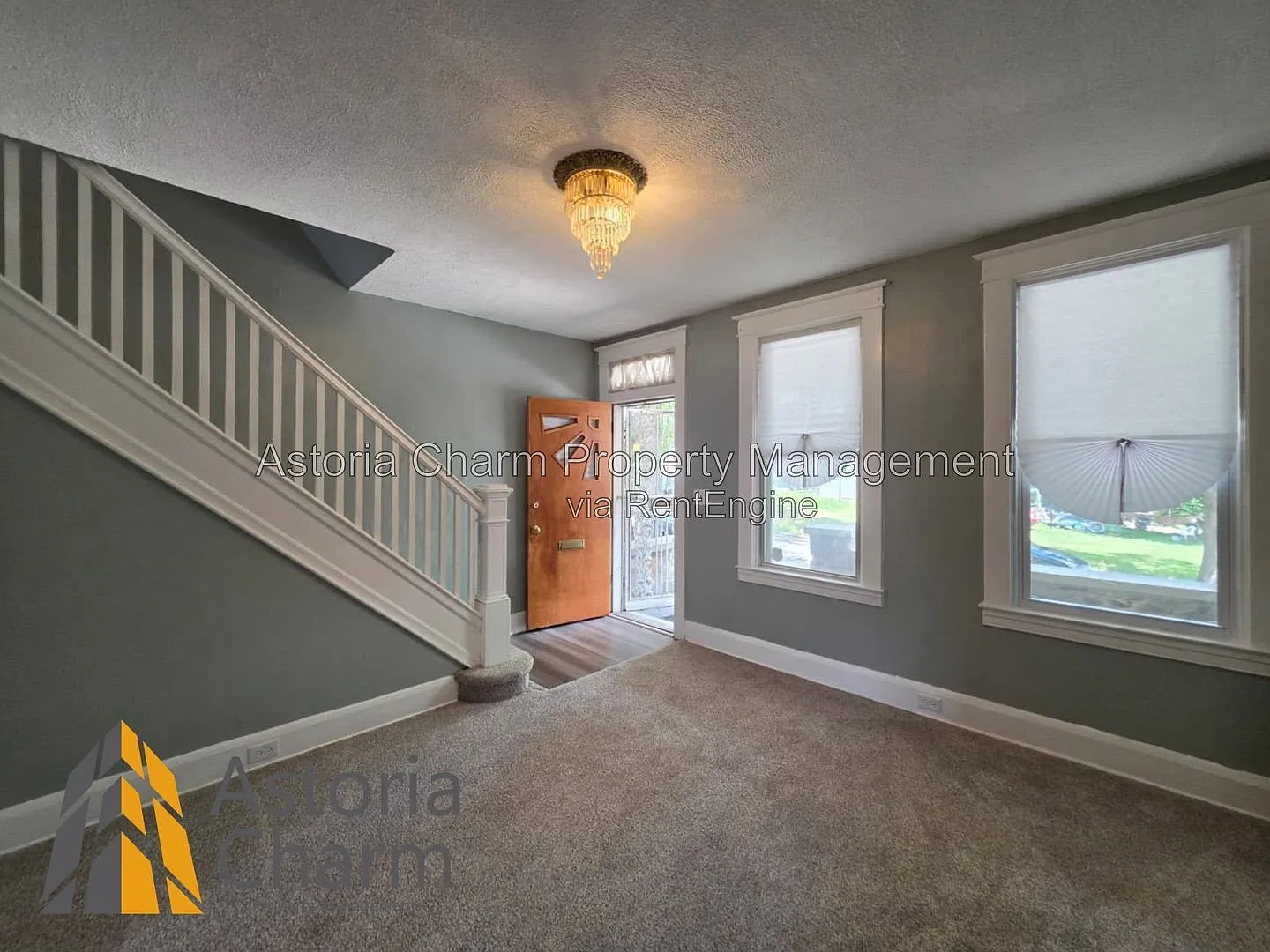 3 bed, 1.0 bath, 1200 sqft, $1,349 — Photo 4