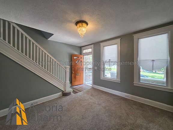 4th image of 1561 Homestead St
