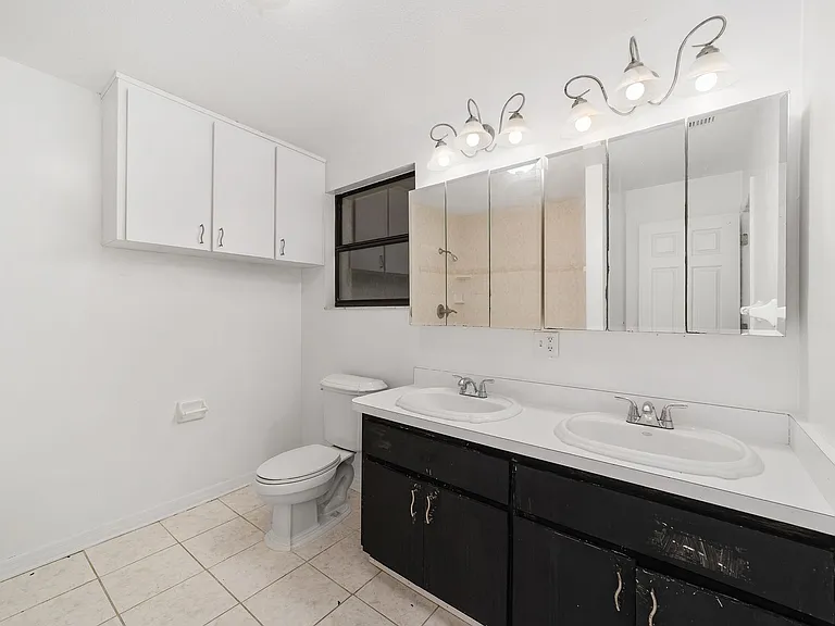 12136 SW 41st Pl — Photo 10