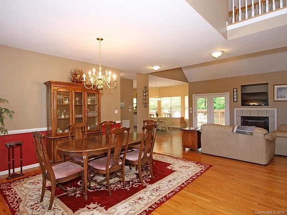 4th image of 165 Greycliff Dr