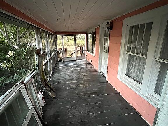 2nd image of 89 Calhoun St