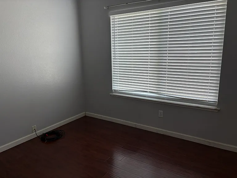 1594 Sierra Creek Dr — Photo 8