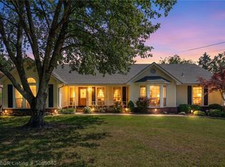 905 Fir Dr, Van Buren, AR 72956