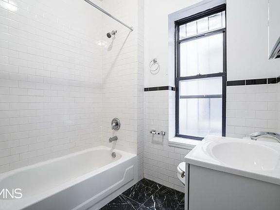 4th image of 2308 7th Ave APT 3E
