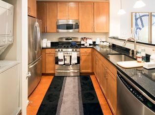 2975 Hunters Branch Rd, Fairfax, VA 22031