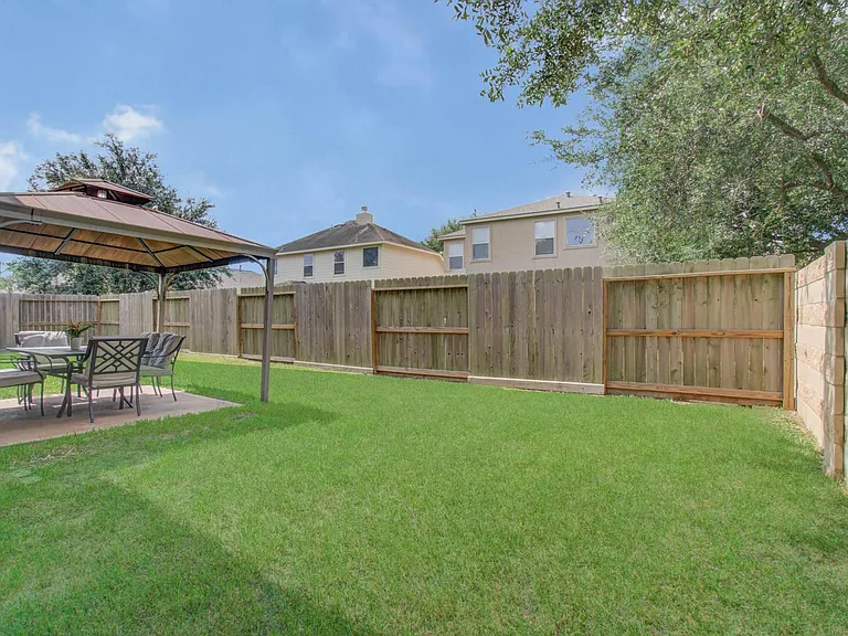 26427 Sagewood Forest Dr — Photo 46