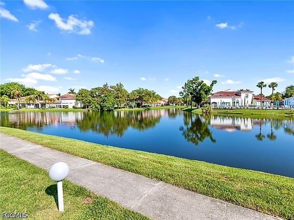 3rd image of 5471 Peppertree Dr #7