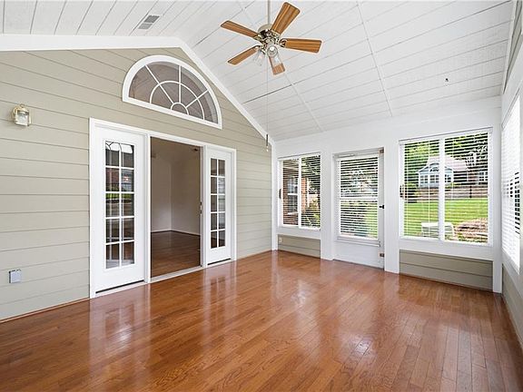 5th image of 19108 Harvest Ridge Ln #19