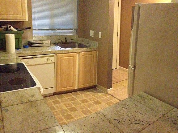 2nd image of 11110 NE 125th Ln APT H129