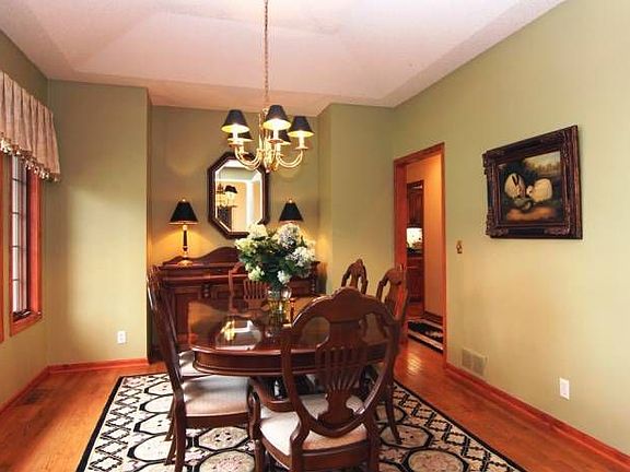 Detailing i.e. pillars