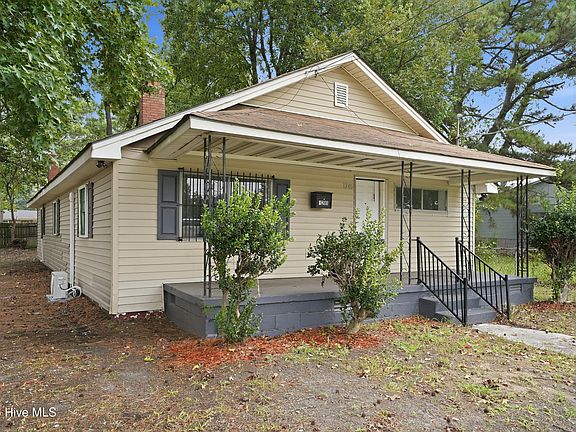 3rd image of 1205 Lincoln Street SE