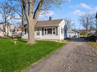 1063 S Edgewood Ave, Lombard, IL 60148