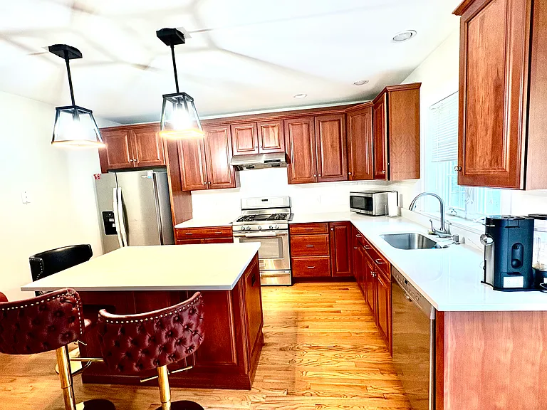 30 Wellesley Ave — Photo 9