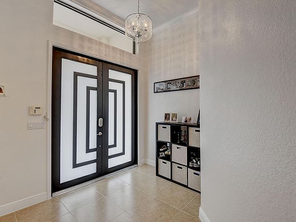 5th image of 4060 Artesa Dr