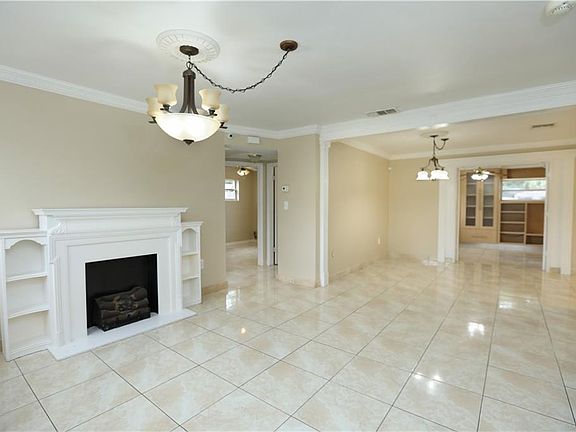 3rd image of 5912 Antilla Dr
