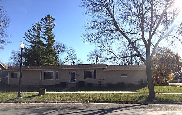 1st image of 210 E Main St