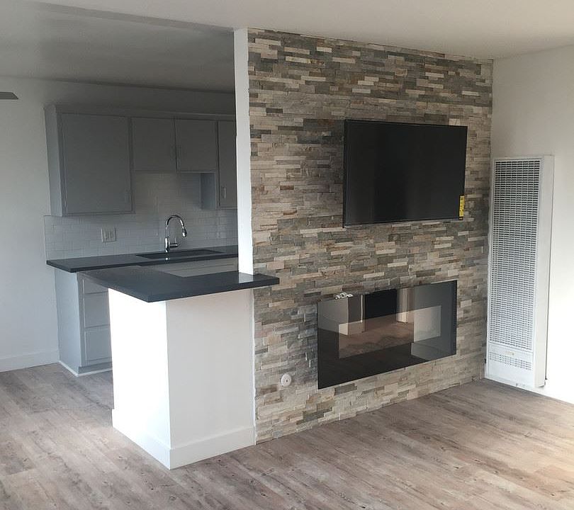 1st image of 2854 Rowena Ave APT 07