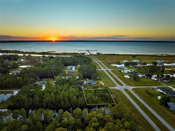 2 Amaryllis Dr S, Indian Lake Estates, FL 33855