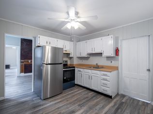 7 105th St #17280846, Troy, NY 12180