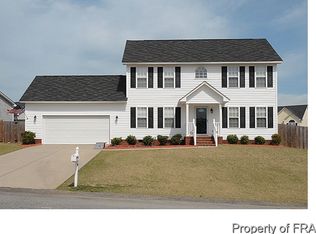 929 Bramblegate Rd, Hope Mills, NC 28348