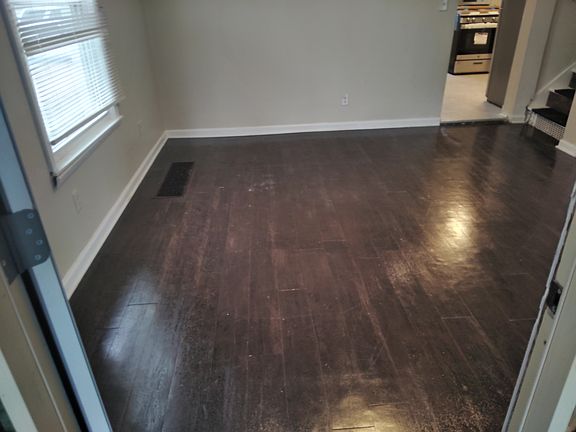 2nd image of 554 W Station St