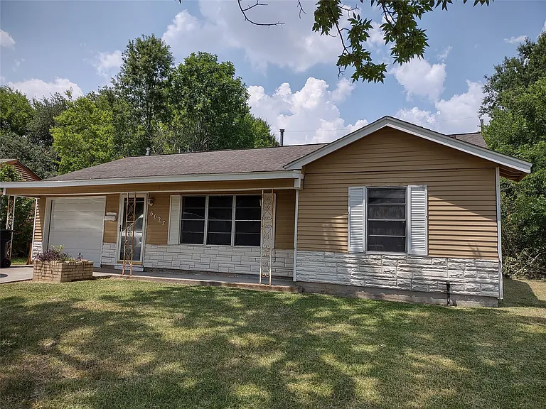 6027 Belneath St — Photo 8