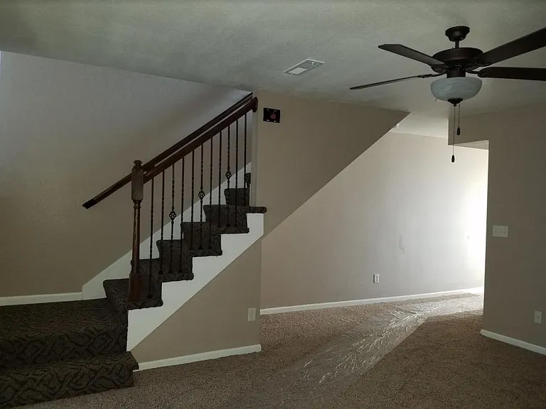 957 SW Eagle Ct #957 — Photo 5