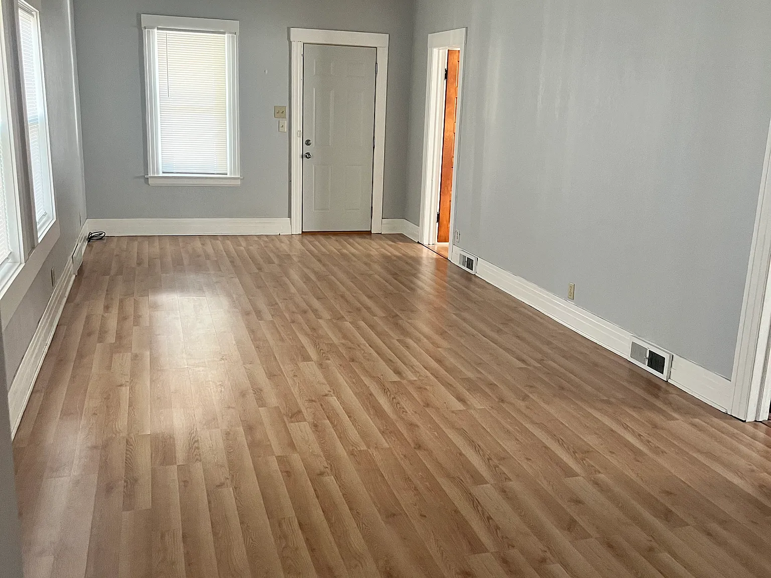 2 bed, 880 sqft, $1,450 — Photo 4
